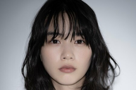 のん ショーパン私服コーデで美脚披露「かわいさ正解すぎる」「めっちゃスタイルいいねぇ」「足が長い！」の声(LIMO)