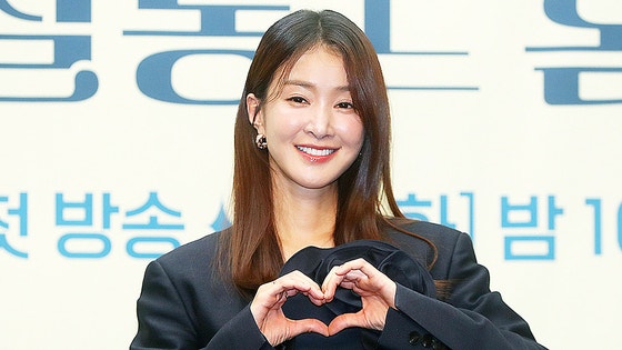 女優イ・シヨン、離婚後に２人目を妊娠…「前夫の同意なく試験管施術」(中央日報日本語版)