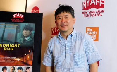 原田泰造主演作『ミッドナイト・バス』、監督を直撃！（シネマトゥデイ）