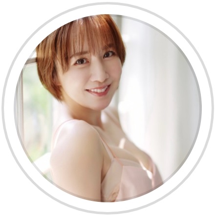 43歳2児ママドルがバスタオル１枚で“衝撃”体重公開「ドキドキ」「これは…好き」夫は芸人(日刊スポーツ)