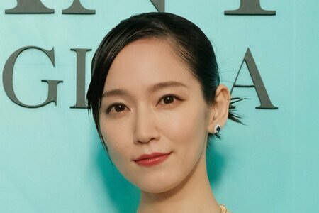 「これぞ美女」吉岡里帆 ティファニー×ノースリ白ドレス姿にSNS衝撃「神々しい」の声(LIMO)