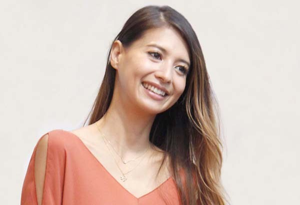 吉川ひなのだけじゃない！ カネ、洗脳まで…これが芸能界“毒親”伝説(日刊ゲンダイDIGITAL)