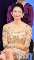 小島聖、４０代フォトグラファーと再婚＆昨夏第１子出産していた…子連れで舞台現場入りの姿も（スポーツ報知）