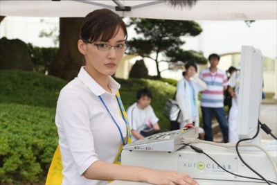 『義母と娘のブルース』専業主婦になった亜希子はPTA会議で激突（クランクイン！）