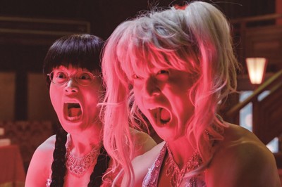『銀魂2』小栗旬、菅田将暉らがキャバ嬢に変身！＜キャバクラシーン撮影現場レポート＞（シネマトゥデイ）