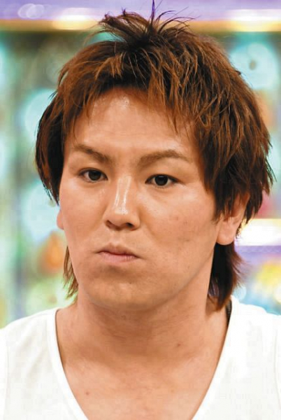 狩野英孝「今月再婚」報道を認める フォロワーは「配信中、食器を洗う音が聞こえて気配を…」祝福の声相次ぐ(中日スポーツ)
