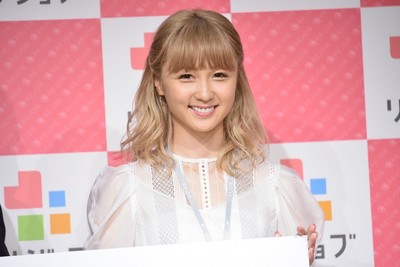 Dream Ami、空調故障で猛暑の撮影に「激アツの灼熱」（AbemaTIMES）