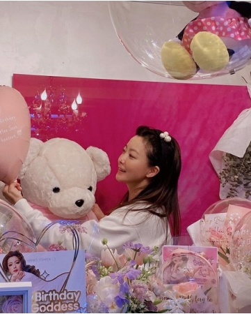 キム・ヒソン、ファン愛情いっぱいの誕生日プレゼントを認証(WoW!Korea)
