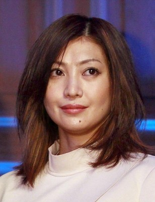 鬼束ちひろ“復活”か 結婚を機に動画サイトで暴走も沈静化（日刊ゲンダイDIGITAL）