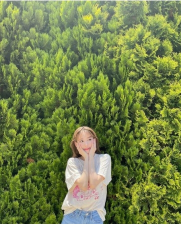 【全文】「IZ*ONE」出身の宮脇咲良、ソロ活動&卒業発表後に綴った心境…「別れがあれば、出会いがある」(WoW!Korea)