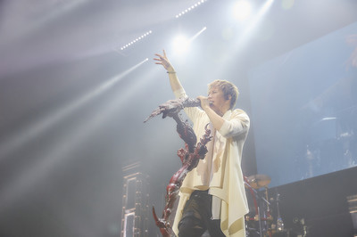 GACKT 「みんなの背中を押せる男でありたい」 バースデーライブで45歳の誓い／レポート（エキサイトミュージック）