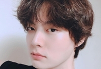 俳優アン・ジェヒョン、美しすぎる近況を公開（WoW!Korea）