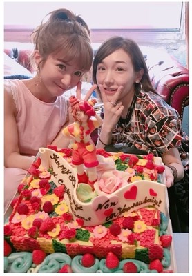 「たった1人の大事な相方です」　辻希美、加護亜依と“コンビ復活”2ショット　ダブルユー再結成を誓い合う（ねとらぼ）