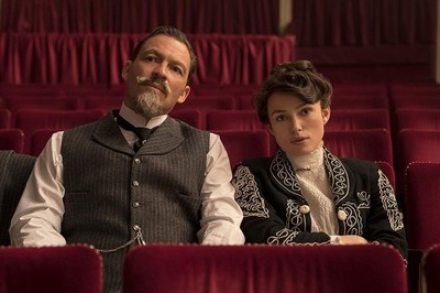 キーラ・ナイトレイ、新作映画で性差別と闘う女性作家シドニー＝ガブリエル・コレットを熱演（ELLEgirl）