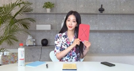 女優ハン・イェスル、JENNIE（BLACKPINK）の存在で元彼TEDDYにフラれた？“うわさ”を一蹴「なぜ2人を絡めるの」(WoW!Korea)