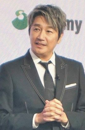 近藤真彦が芸能活動再開 「東山さんとは連絡を？」際どい質問に苦笑い「それは話していないんで、また…」(中日スポーツ)