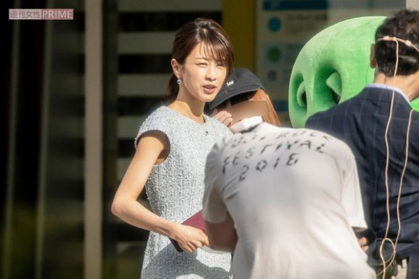 加藤綾子「一般男性」と結婚、高級車から降りてきた姑が大いに語った“カトパン評”(週刊女性PRIME)