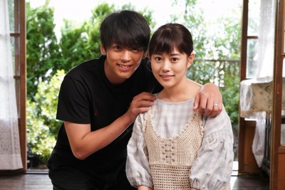 高畑充希「キャーキャー言われてる」 竹内涼真の女子人気を称える（クランクイン！）