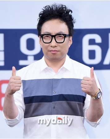 パク・ミョンス、「カン・ホドンの息子、父のDNAを受け継いで力+頭が良い…ゴルフも上手いはず」(ラジオショー)(WoW!Korea)