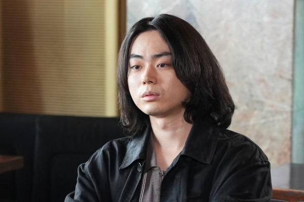 菅田将暉“春斗”と浅香航大“勇馬”の仲を裂いてしまったことを悔やむ仲野太賀“潤平”<コントが始まる>(WEBザテレビジョン)