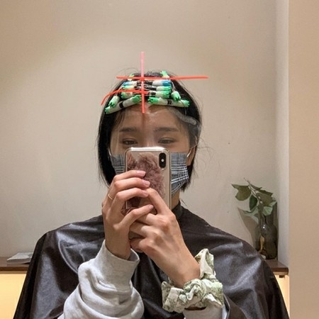 「OH MY GIRL」ミミ、破格？可愛いくるくるヘアー(WoW!Korea)