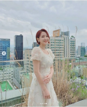 女優オ・ジョンヨン、優雅なドレス姿を公開…ドラマ「Mine」にも出演中(WoW!Korea)