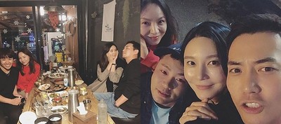 (朝鮮日報日本語版) WAX、チュ・サンウク＆チャ・イェリョン夫妻と仲良しショット（朝鮮日報日本語版）