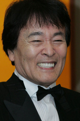 平尾昌晃さん遺産相続トラブル　継母に“黒幕”浮上　7000万横領疑惑も（スポニチアネックス）