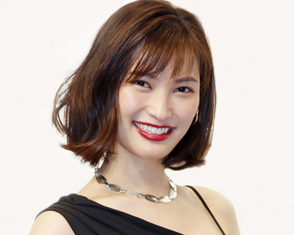 大政絢「飯テロドラマ」でコロナ後に“ひとり飲み女子”が急増?(日刊ゲンダイDIGITAL)