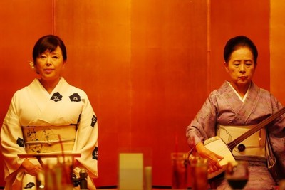 西松流入門から9年で“名取”かたせ梨乃、唄と三味線を披露（映画.com）