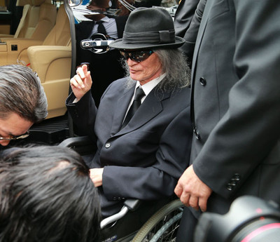 希林さん告別式で無言貫いた 夫・内田裕也の“胸中と今後”（日刊ゲンダイDIGITAL）