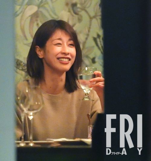 カトパン「結婚発表直後にネコ写真公開」どっちもカワイすぎ…!(FRIDAY)