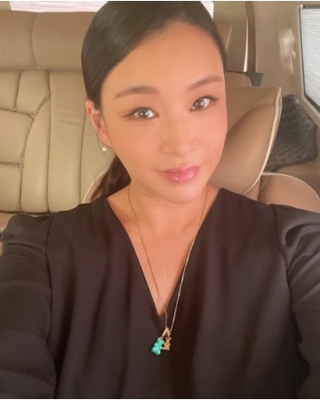 “予定日は6/30”人気振付師ペ・ユンジョン、「最後のメイクアップ、当分は過酷な育児」と出産直前の近況報告(WoW!Korea)