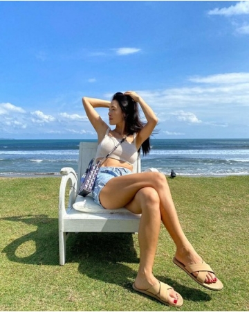 カヒ(元AFTERSCHOOL)、夫とデートでヒーリング…「帰ってくるなり子育て突入」(WoW!Korea)