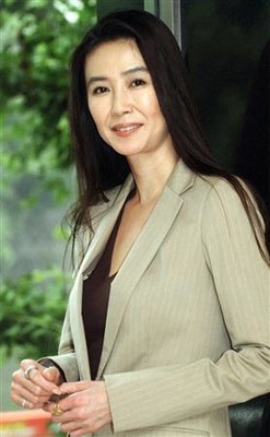 萬田久子、ゴルフは珍プレーでもファッションは“シングル級”　記者が語る素顔（夕刊フジ）