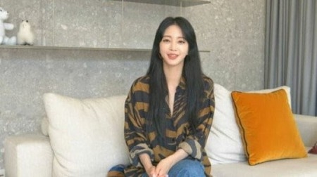 女優ハン・イェスル、YouTubeで自身を巡る疑惑に再度反論…「ルームサロン出身ではない、現在告訴進行中」(WoW!Korea)