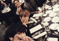 CHANYEOL、姉の結婚式に出席した「EXO」メンバーの写真公開（WoW!Korea）
