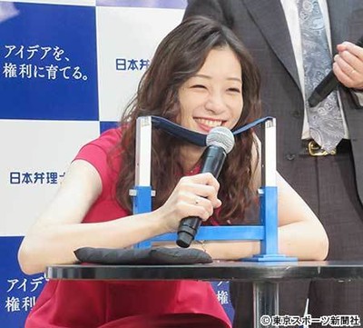 足立梨花「良いご縁がない」と縁結びパワースポット巡り（東スポWeb）