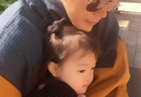 クォン・サンウ＆ソン・テヨン夫妻、子供たちとの幸せな家族写真公開（WoW!Korea）