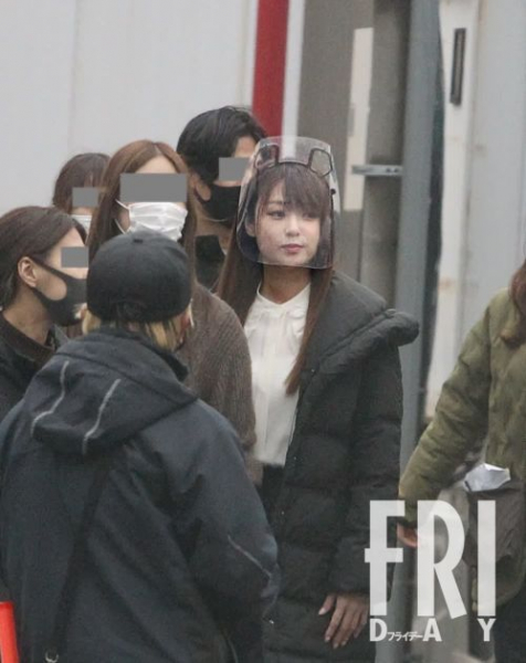 深田恭子　実業家彼氏が交際宣言のウラに「結婚カウントダウン」(FRIDAY)